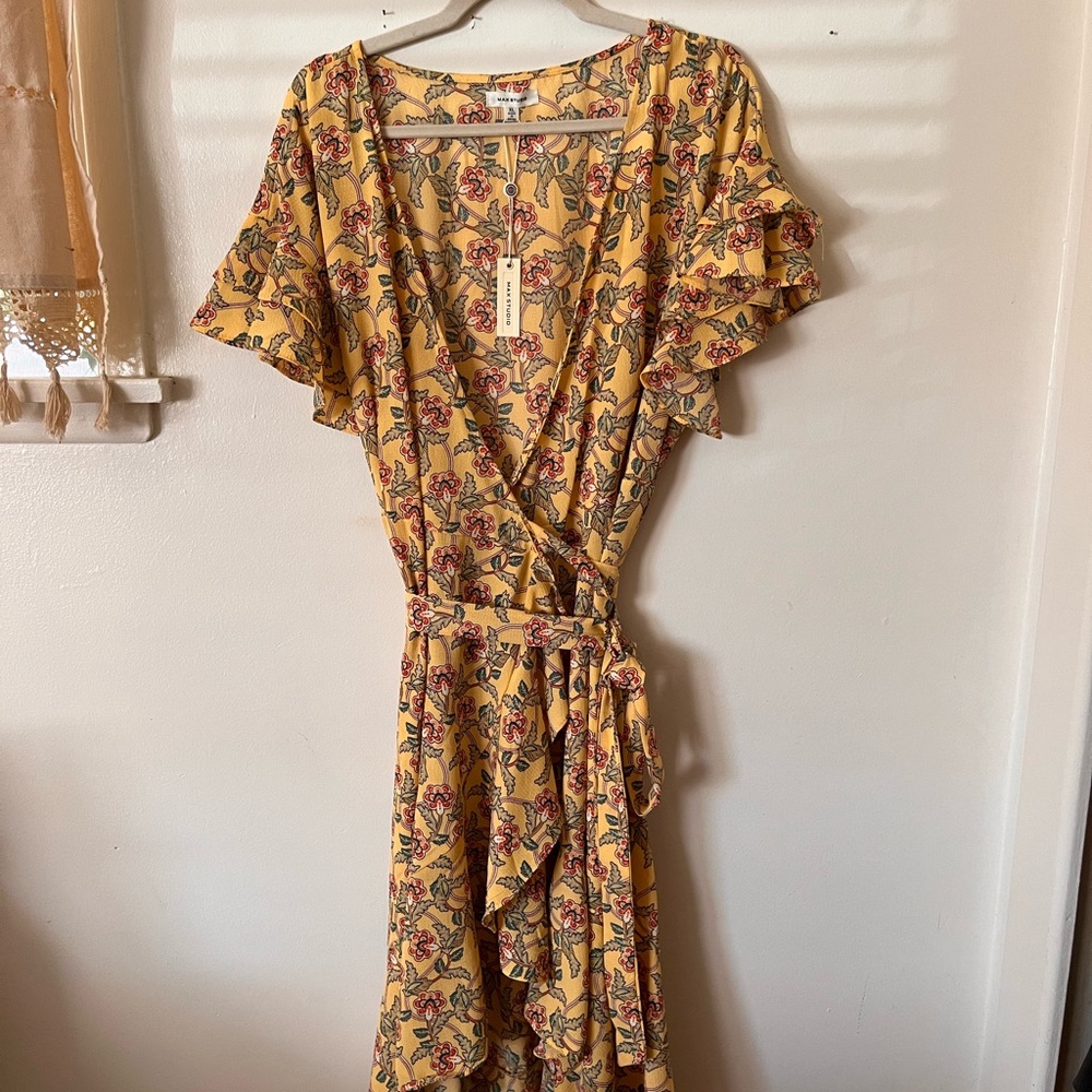 MaxStudio wrap MIDI dress